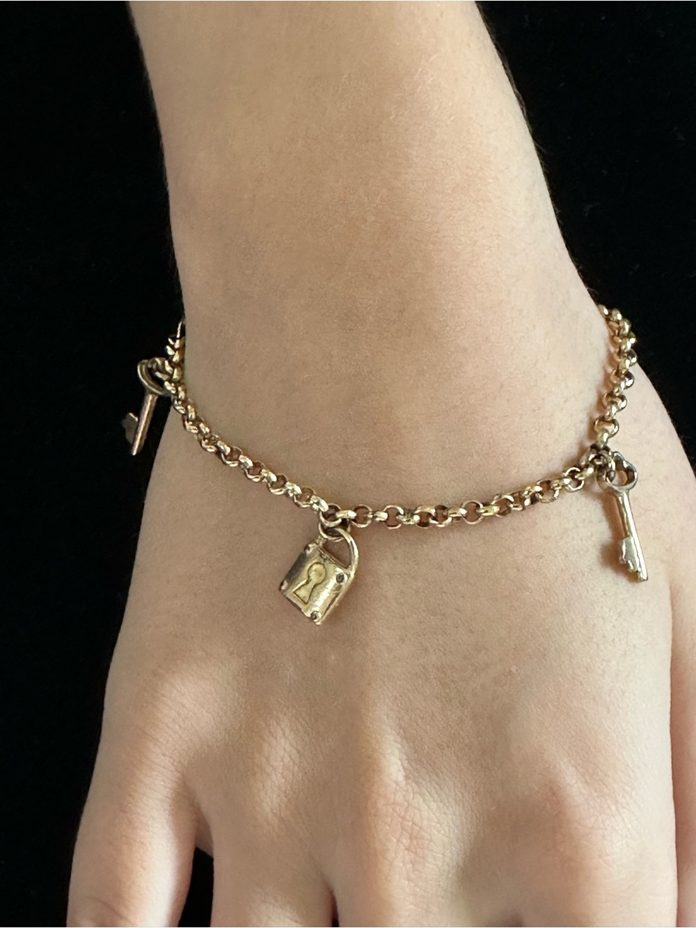 GHP Vintage victorian GFPadlock & Key Charm Bracelet